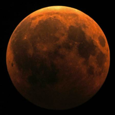 December 21, 2010 Full moon eclipsed 2