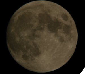 Summer Moon, 25 July, 2010, 2:10 a.m. EDT.